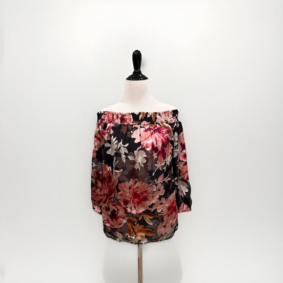 WHITE HOUSE BLACK MARKET Floral Blouse Size Small Silk Blend Romantic NWT - Picture 1 of 10